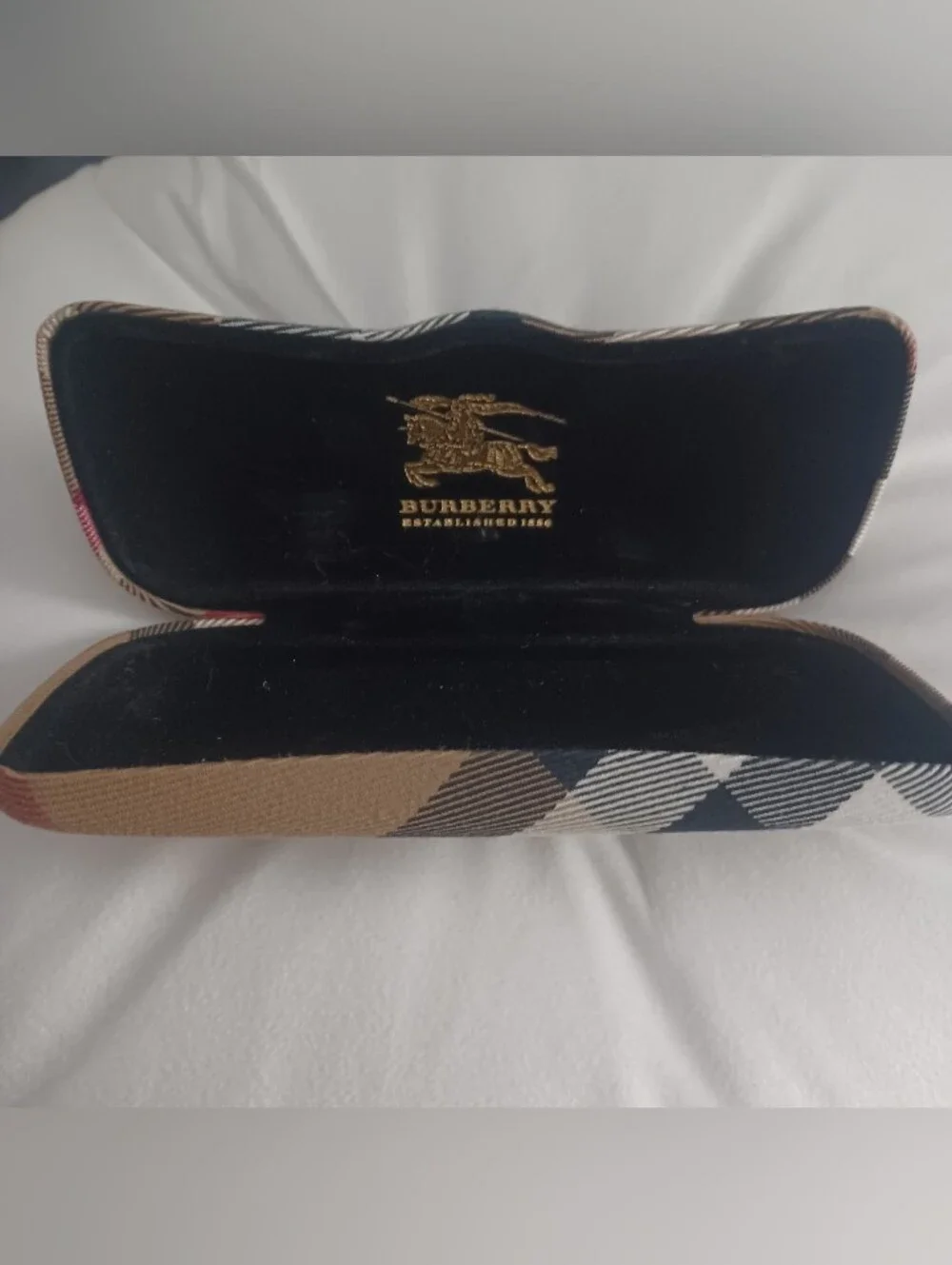 Burberry Glasses Sunglasses Case
